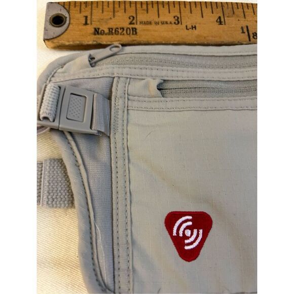 Lewis N Clark Fanny pack waist bag 2 zippers adjustable belt 11x5” packable mone - Picture 7 of 10